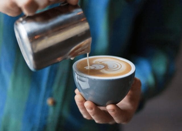 Arte latte en cappuccino