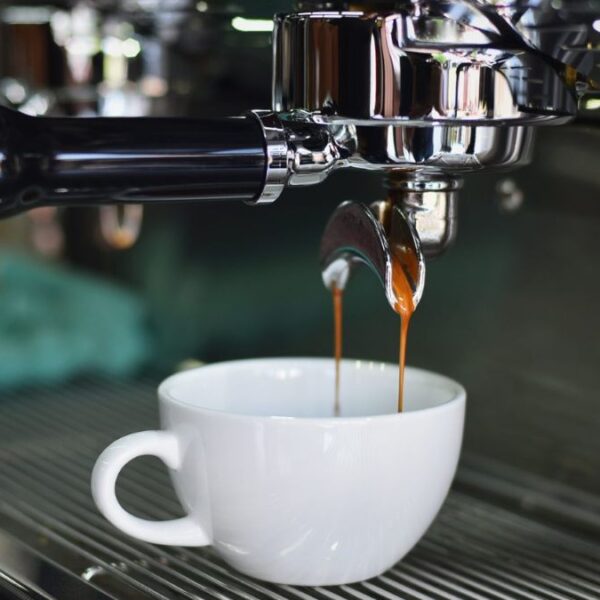 Cómo limpiar la cafetera espresso